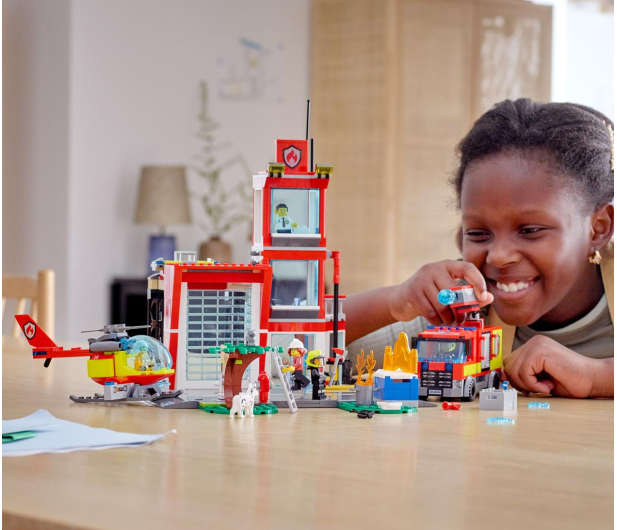 LEGO City 60320 Remiza strażacka - 1032211 - zdjęcie 3